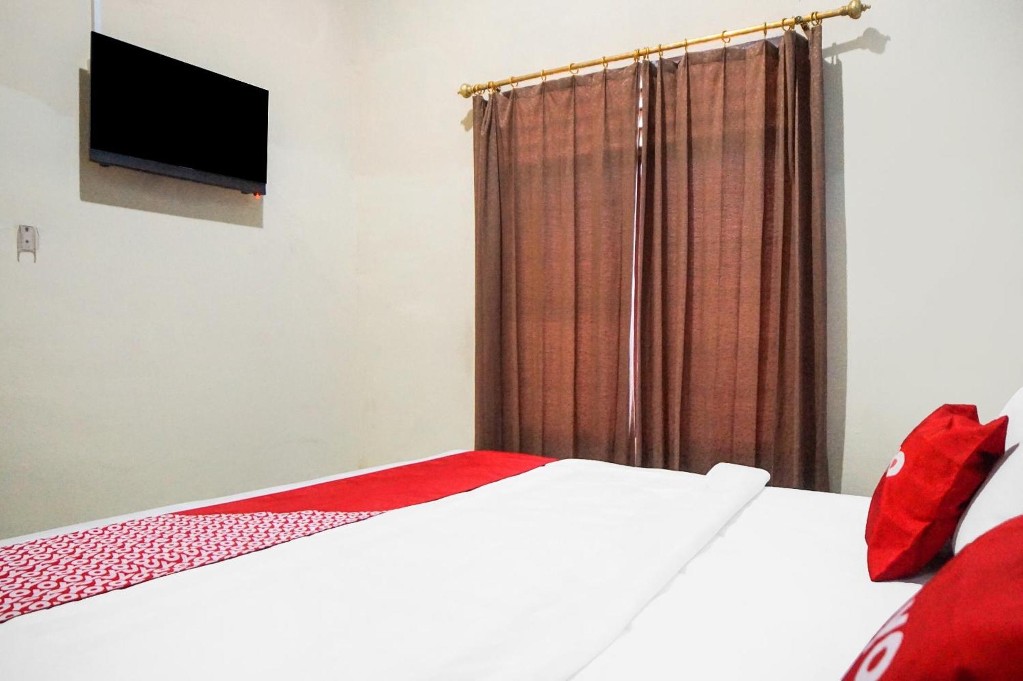 Oyo 92076 Sky Residence Cengkeh Medan Luaran gambar