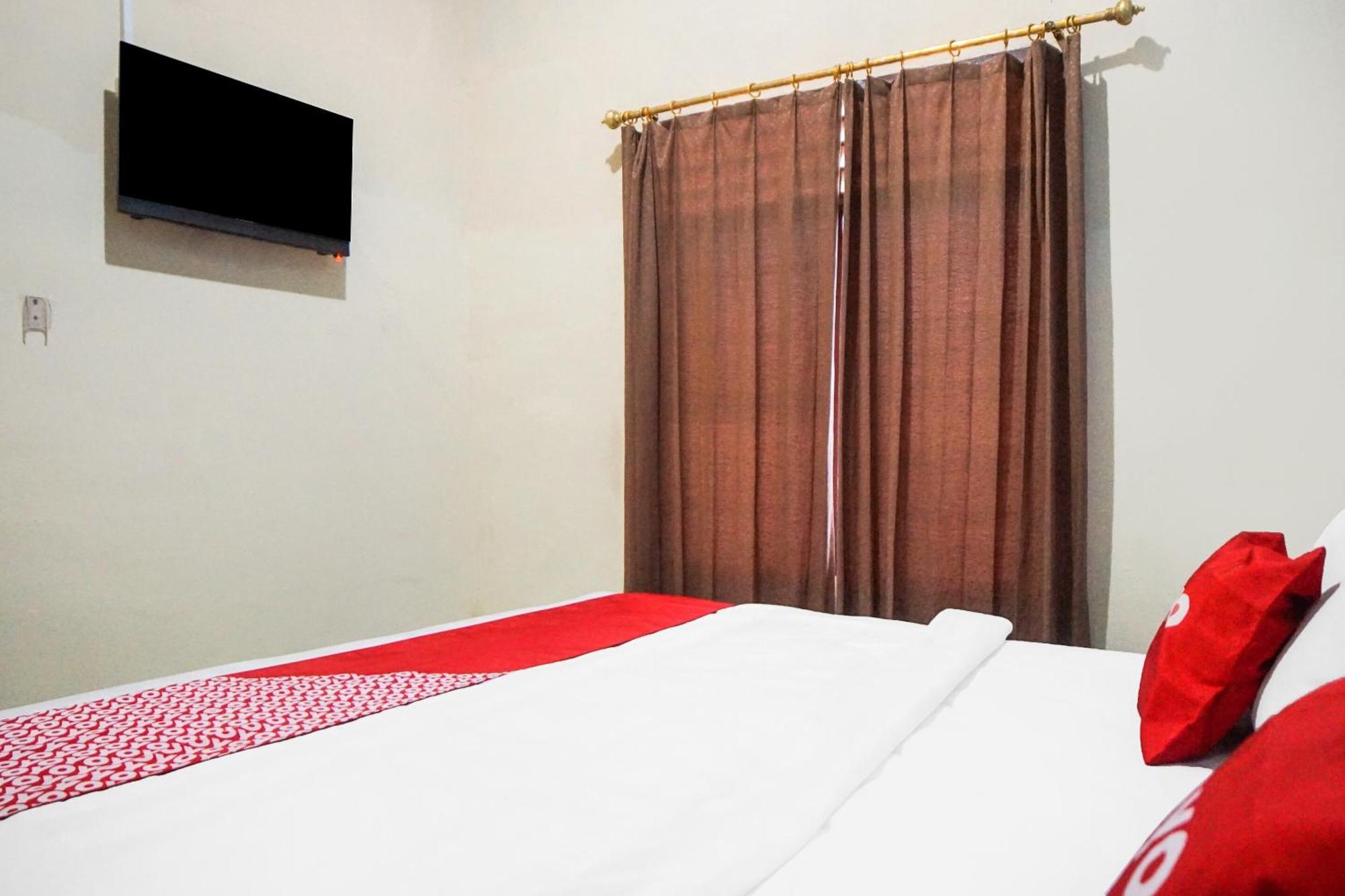 Oyo 92076 Sky Residence Cengkeh Medan Luaran gambar