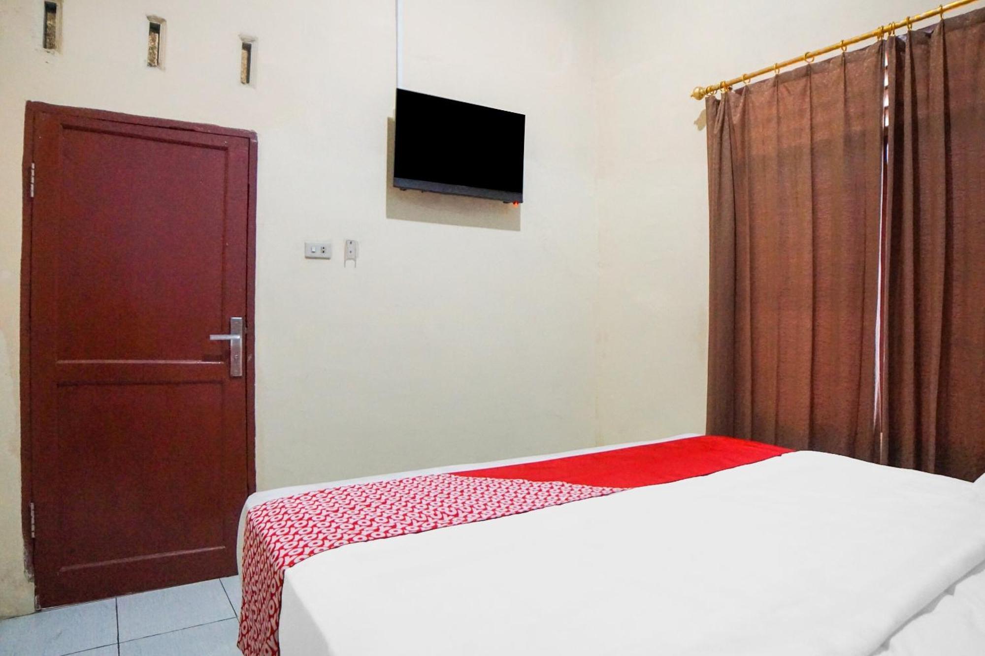 Oyo 92076 Sky Residence Cengkeh Medan Luaran gambar